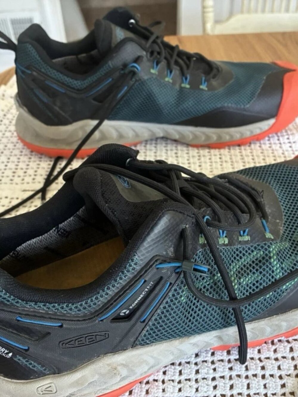 KEEN Men's Hiking Shoes Black Blue Gray Orange Outdoor Trail